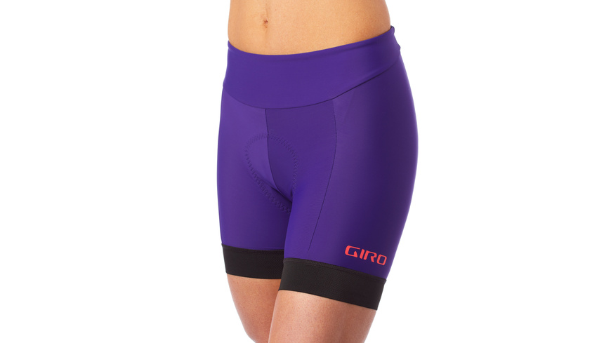 Giro W Chrono Sporty Short - Radhose mit Polster Giro W Chrono Sporty Short - Radhose mit Polster