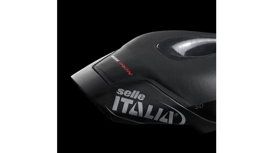 Selle Italia Iron EVO Kit Carbon Superflow Selle Italia Iron EVO Kit Carbon Superflow