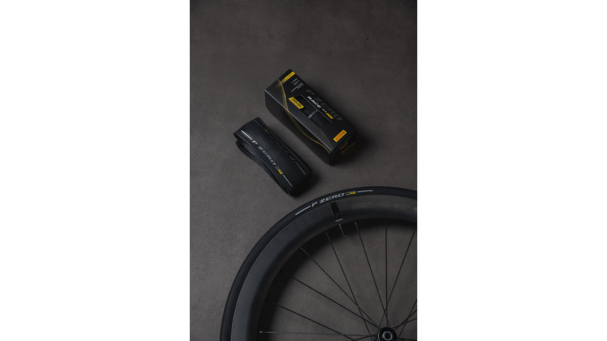 Pirelli P ZERO Race TLR RS