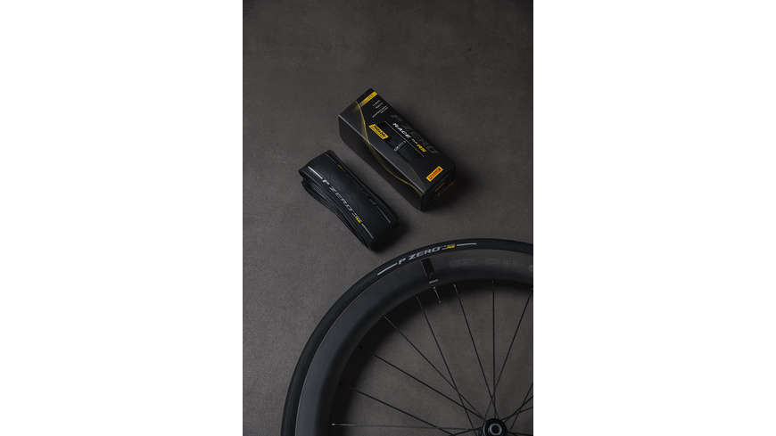 Pirelli P ZERO Race TLR RS Pirelli P ZERO Race TLR RS