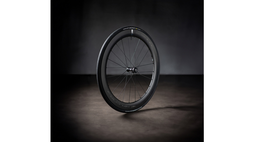 Pirelli P ZERO Race TLR RS Pirelli P ZERO Race TLR RS