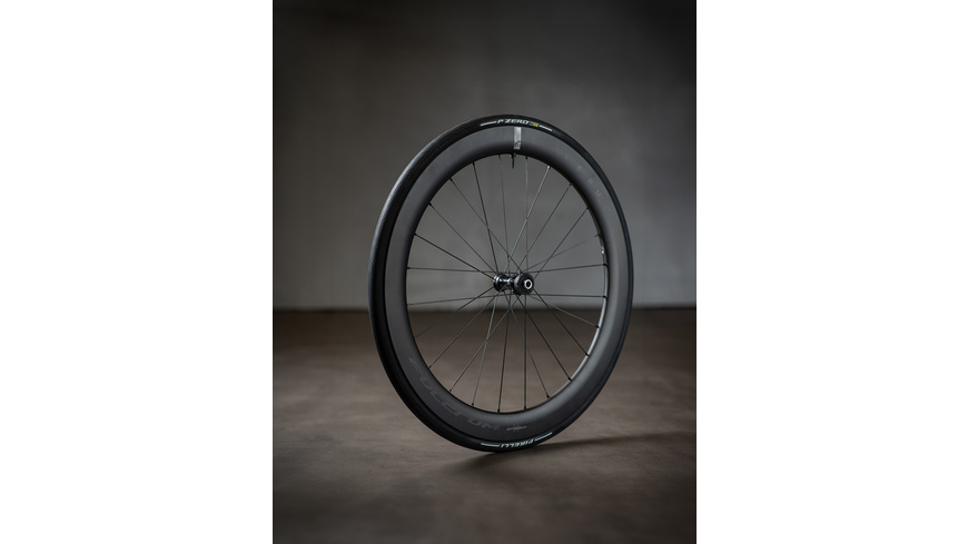 Pirelli P ZERO Race TLR RS Pirelli P ZERO Race TLR RS