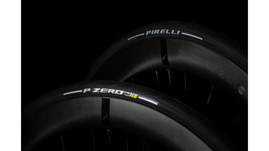 Pirelli P ZERO Race TLR RS Pirelli P ZERO Race TLR RS