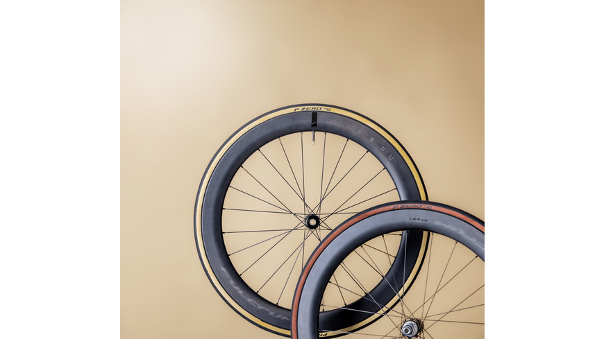 Pirelli P ZERO Race TLR RS