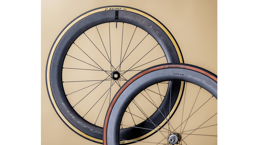 Pirelli P ZERO Race TLR RS