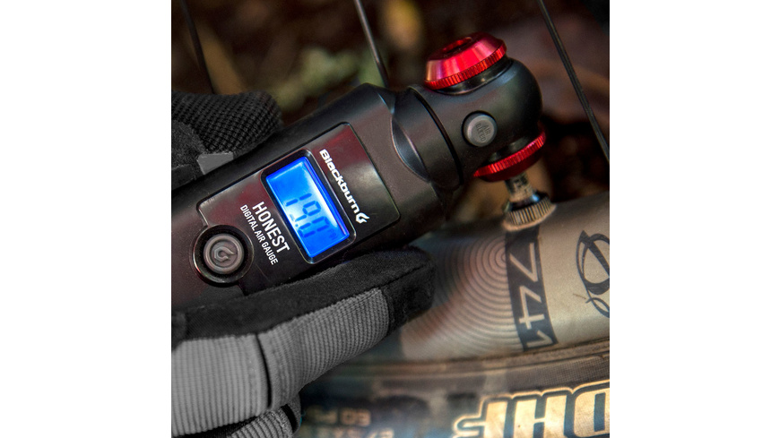 Blackburn Honest Digital Pressure Gauge