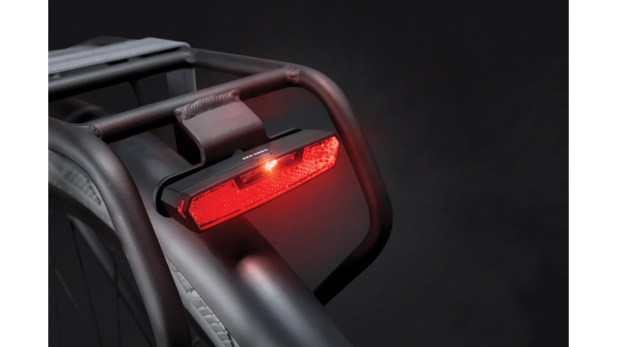 AXA JUNO 80mm Auto-Off Battery / Rear Light AXA JUNO 80mm Auto-Off Battery / Rear Light