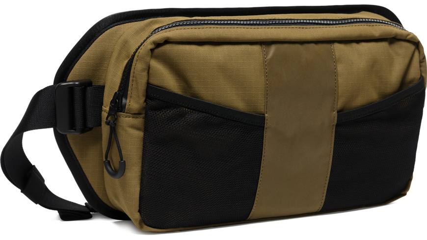 Capsuled Hip Bag