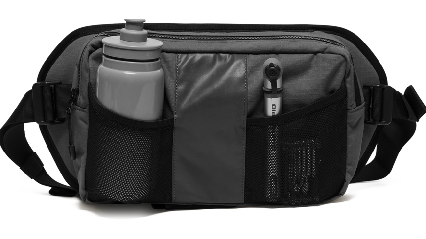 Capsuled Hip Bag