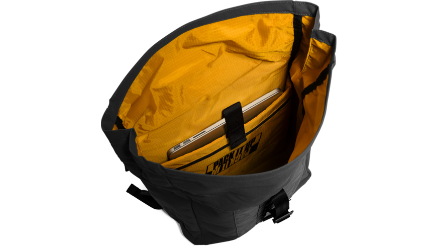 Capsuled Messenger Bag